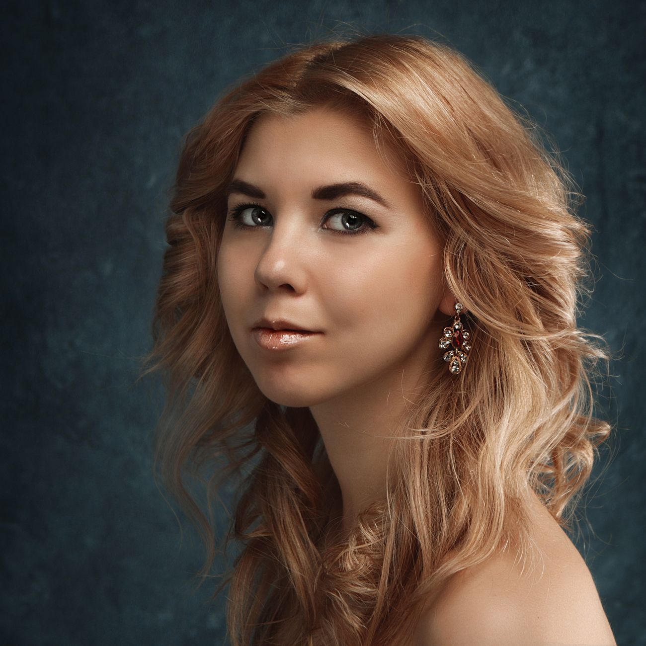 Bronde balayage by Noa