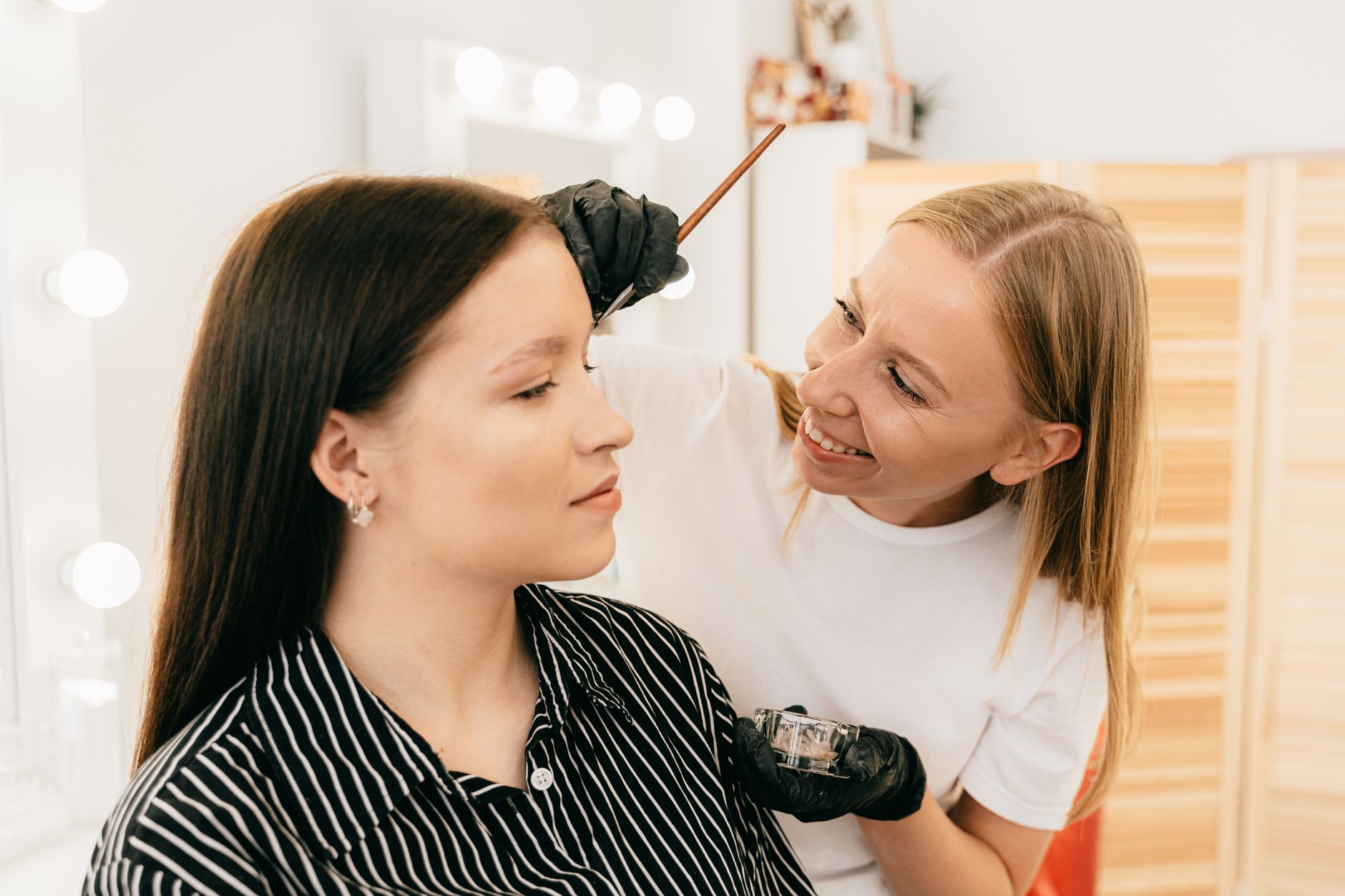 Brow design + tint by Sofia